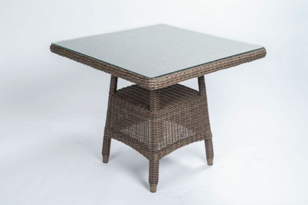 4 seasons outdoor wales tafel