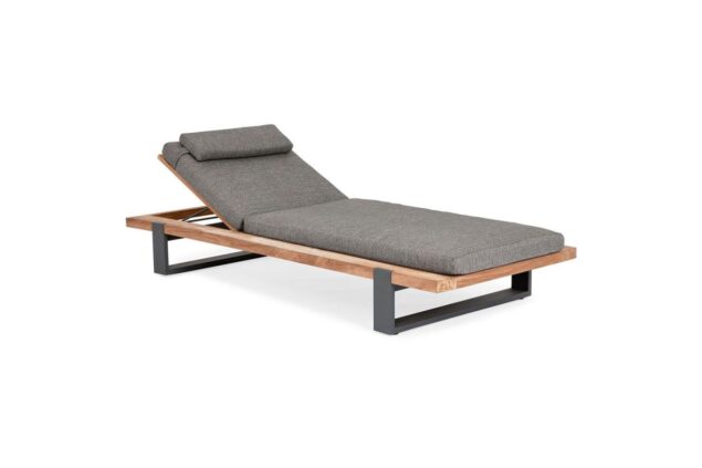 Suns nardo lounger